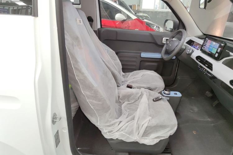 Used Geely Galaxy Panda 2024 Panda Mini 200km Endurance Bear Right Front Seat
