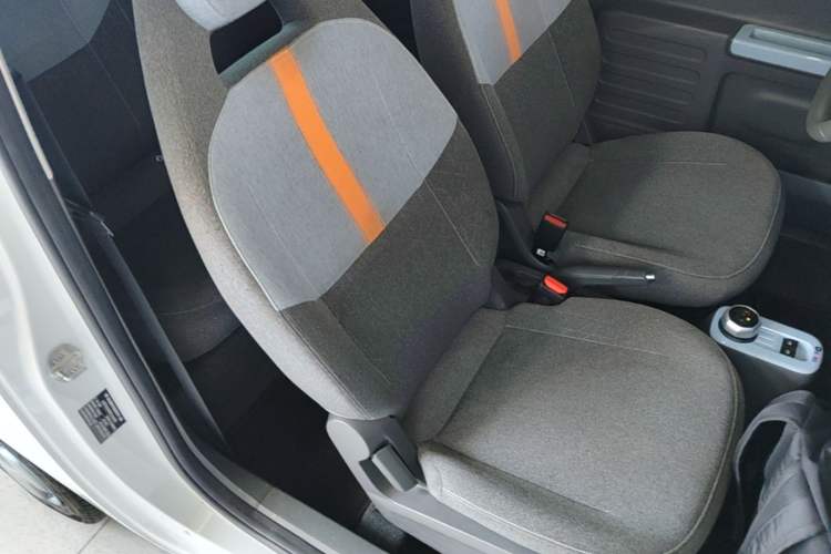 Used Geely Galaxy Panda 2024 Panda Mini 200km Endurance Bear Right Front Seat