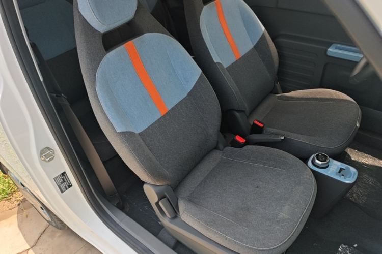 Used Geely Galaxy Panda 2024 Panda Mini 200km Endurance Bear Right Front Seat
