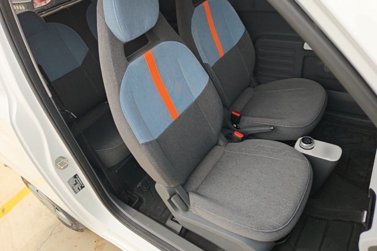 Used Geely Galaxy Panda 2024 Panda Mini 200km Endurance Bear Right Front Seat