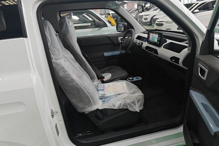Used Geely Galaxy Panda 2024 Panda Mini 200km Longteng PRO Edition Right Front Seat