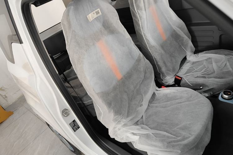 Used Geely Galaxy Panda 2024 Panda Mini 200km Endurance Bear Right Front Seat