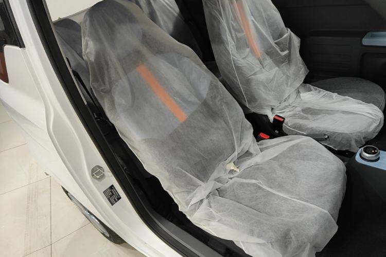 Used Geely Galaxy Panda 2024 Panda Mini 200km Endurance Bear Right Front Seat