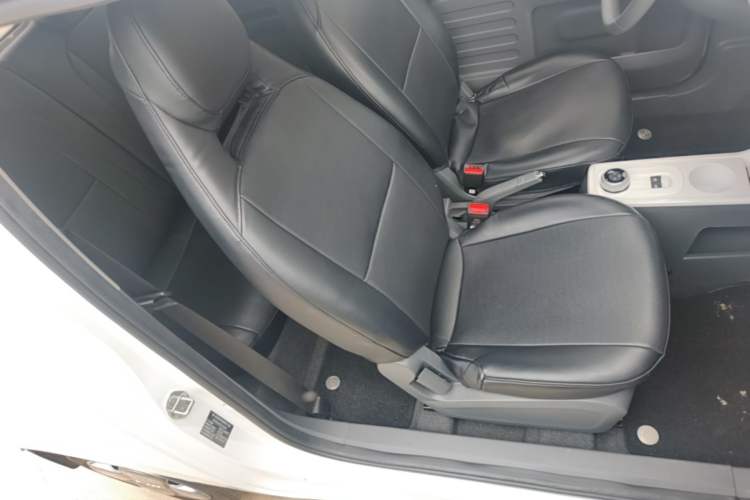 Used Geely Galaxy Panda 2024 Panda Mini 200km Endurance Bear Right Front Seat