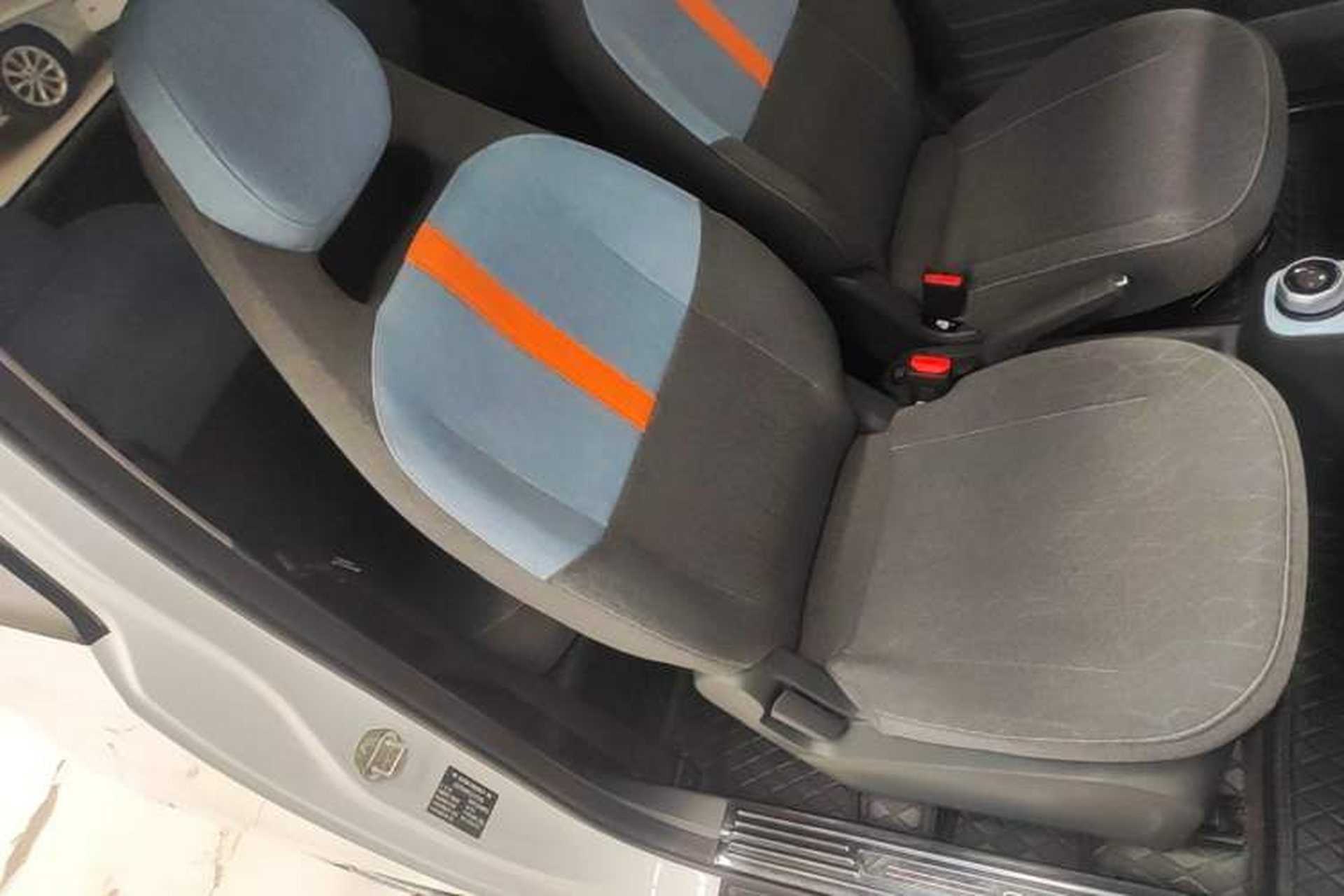 Used Geely Galaxy Panda 2024 Panda Mini 200km Endurance Bear Right Front Seat