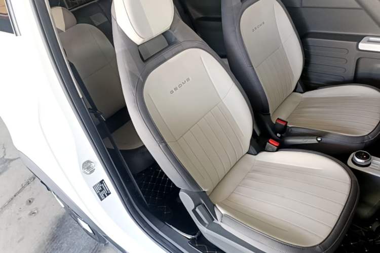 Used Geely Galaxy Panda 2024 200km Panda Kart Right Front Seat