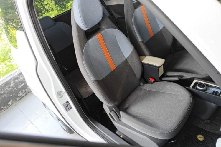 Used Geely Galaxy Panda 2024 Panda Mini 200km Endurance Bear Right Front Seat