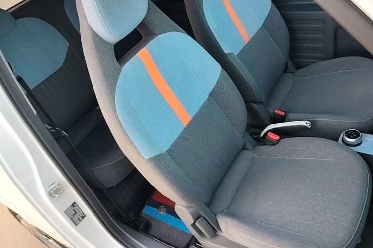 Used Geely Galaxy Panda 2024 Panda Mini 200km Endurance Bear Right Front Seat