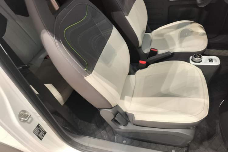 Used Geely Galaxy Panda 2024 200km Panda Rider Right Front Seat