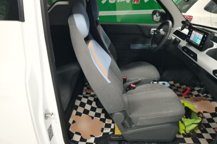 Used Geely Galaxy Panda 2024 Panda Mini 200km Endurance Bear Right Front Seat