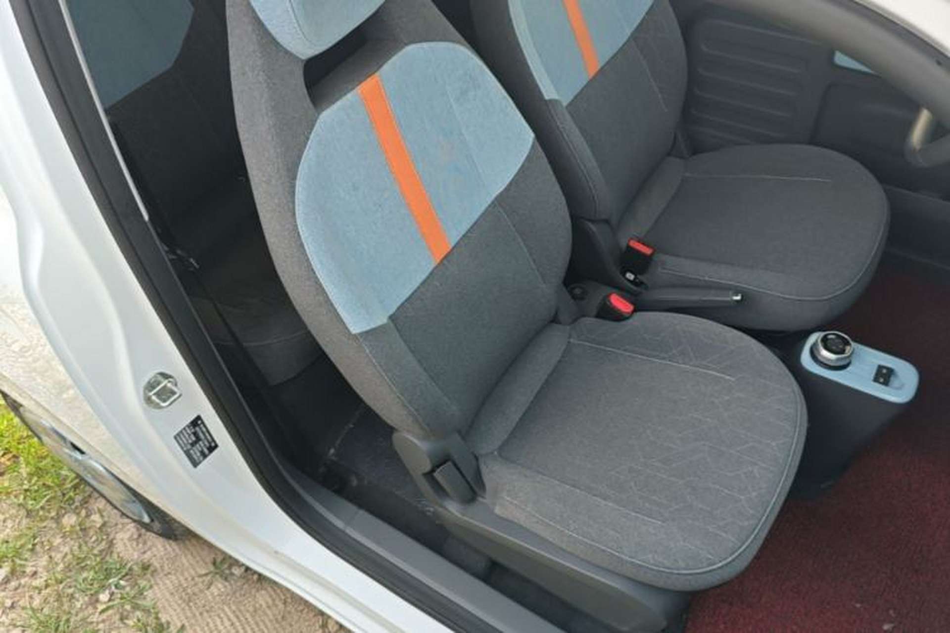 Used Geely Galaxy Panda 2024 Panda Mini 200km Endurance Bear Right Front Seat