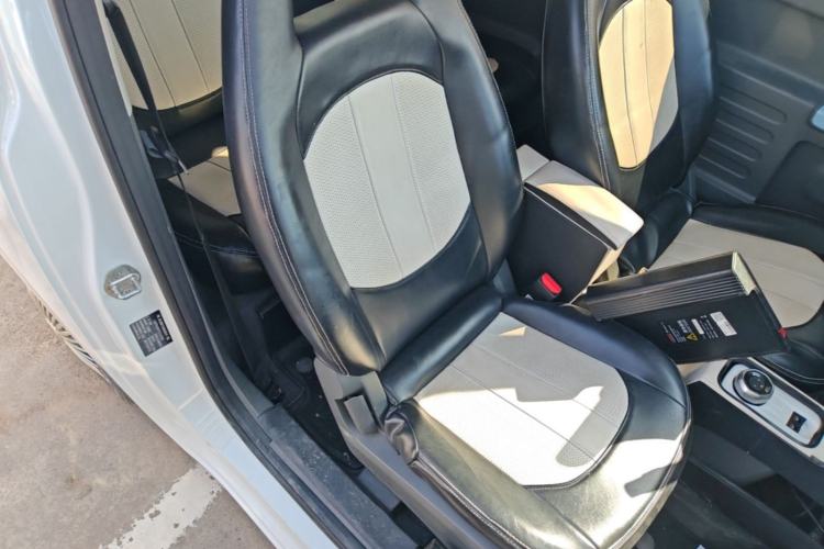 Used Geely Galaxy Panda 2024 Panda Mini 200km Endurance Bear Right Front Seat