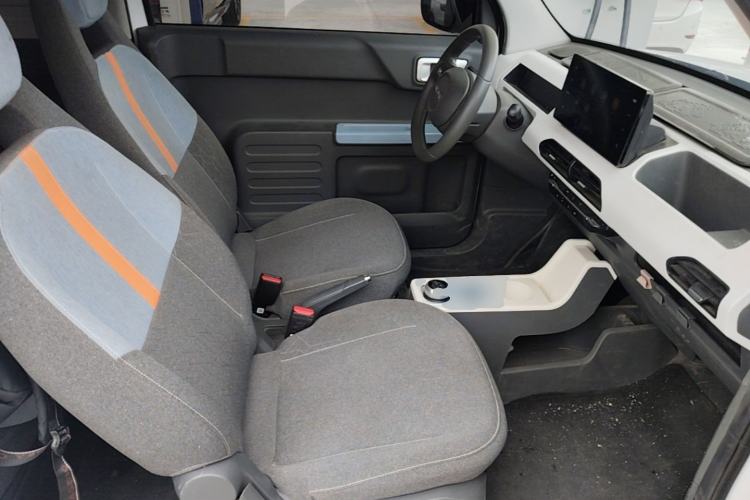 Used Geely Galaxy Panda 2024 Panda Mini 200km Endurance Bear Right Front Seat