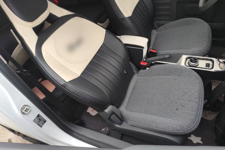 Used Geely Galaxy Panda 2024 Panda Mini 200km Endurance Bear Right Front Seat
