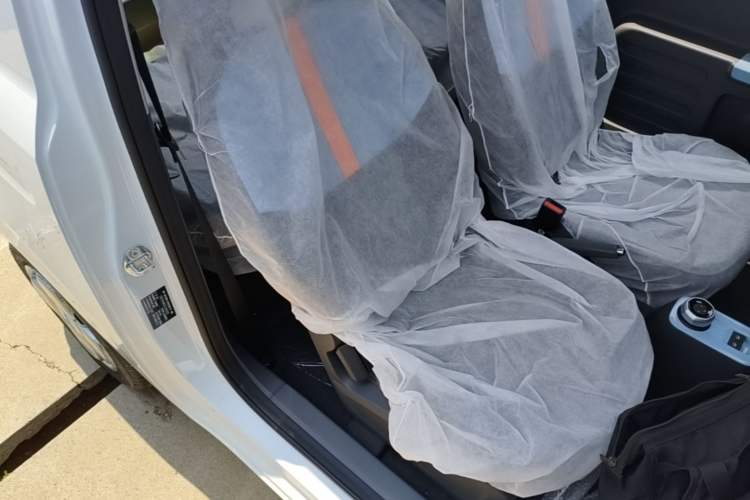 Used Geely Galaxy Panda 2024 Panda Mini 200km Endurance Bear Right Front Seat