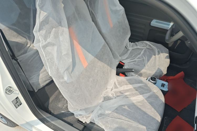 Used Geely Galaxy Panda 2024 Panda Mini 200km Endurance Bear Right Front Seat