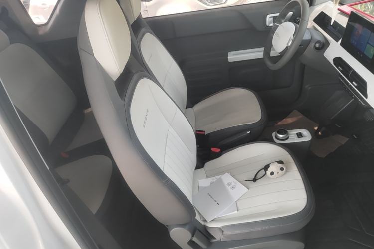 Used Geely Galaxy Panda 2024 200km Panda Kart Right Front Seat
