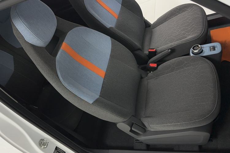 Used Geely Galaxy Panda 2024 Panda Mini 200km Endurance Bear Right Front Seat