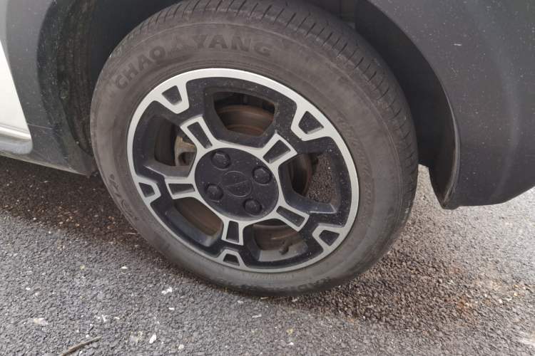 Used Geely Galaxy Panda 2024 200km Panda Rider Right Front Wheel Hub