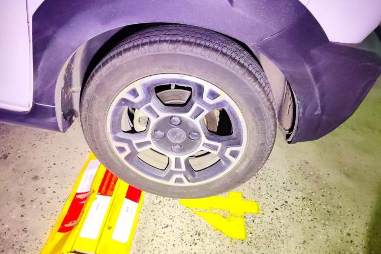 Used Geely Galaxy Panda 2024 200km Panda Rider Right Front Wheel Hub