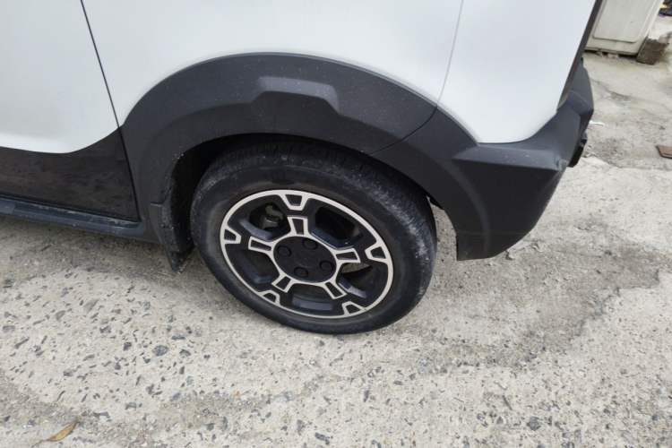 Used Geely Galaxy Panda 2024 200km Panda Rider Right Front Wheel Hub
