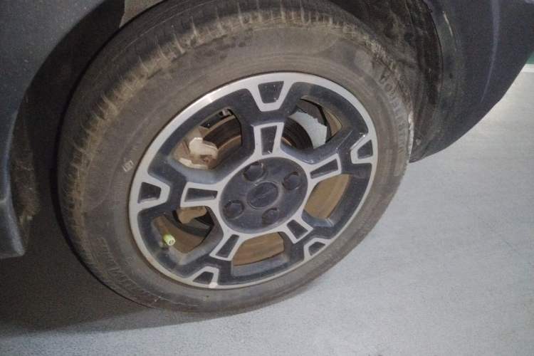 Used Geely Galaxy Panda 2024 200km Panda Rider Right Front Wheel Hub
