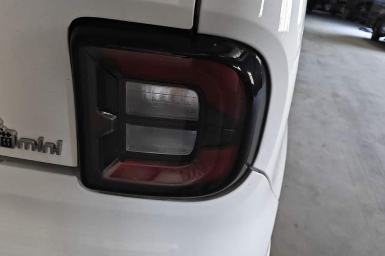 Used Geely Galaxy Panda 2024 Panda Mini 200km Endurance Bear Right Rear Taillight
