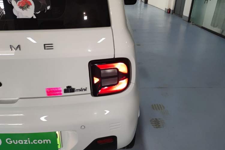 Used Geely Galaxy Panda 2024 Panda Mini 200km Endurance Bear Right Rear Taillight