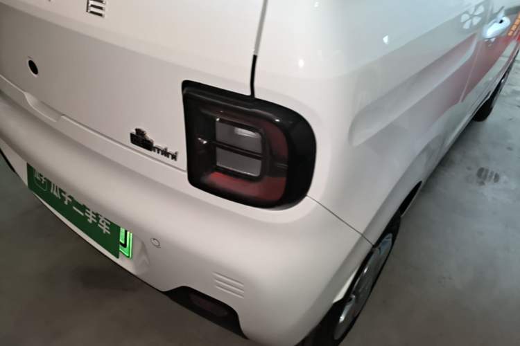 Used Geely Galaxy Panda 2024 Panda Mini 200km Endurance Bear Right Rear Taillight