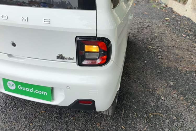 Used Geely Galaxy Panda 2024 Panda Mini 200km Endurance Bear Right Rear Taillight