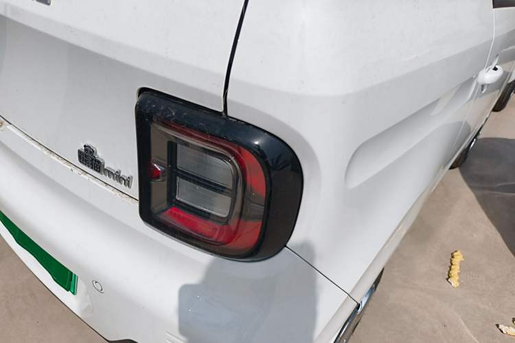 Used Geely Galaxy Panda 2024 Panda Mini 200km Endurance Bear Right Rear Taillight