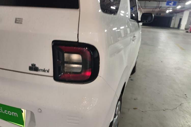 Used Geely Galaxy Panda 2024 Panda Mini 200km Endurance Bear Right Rear Taillight