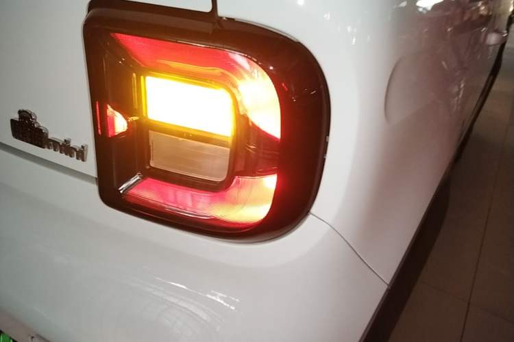 Used Geely Galaxy Panda 2024 200km Panda Kart Right Rear Taillight