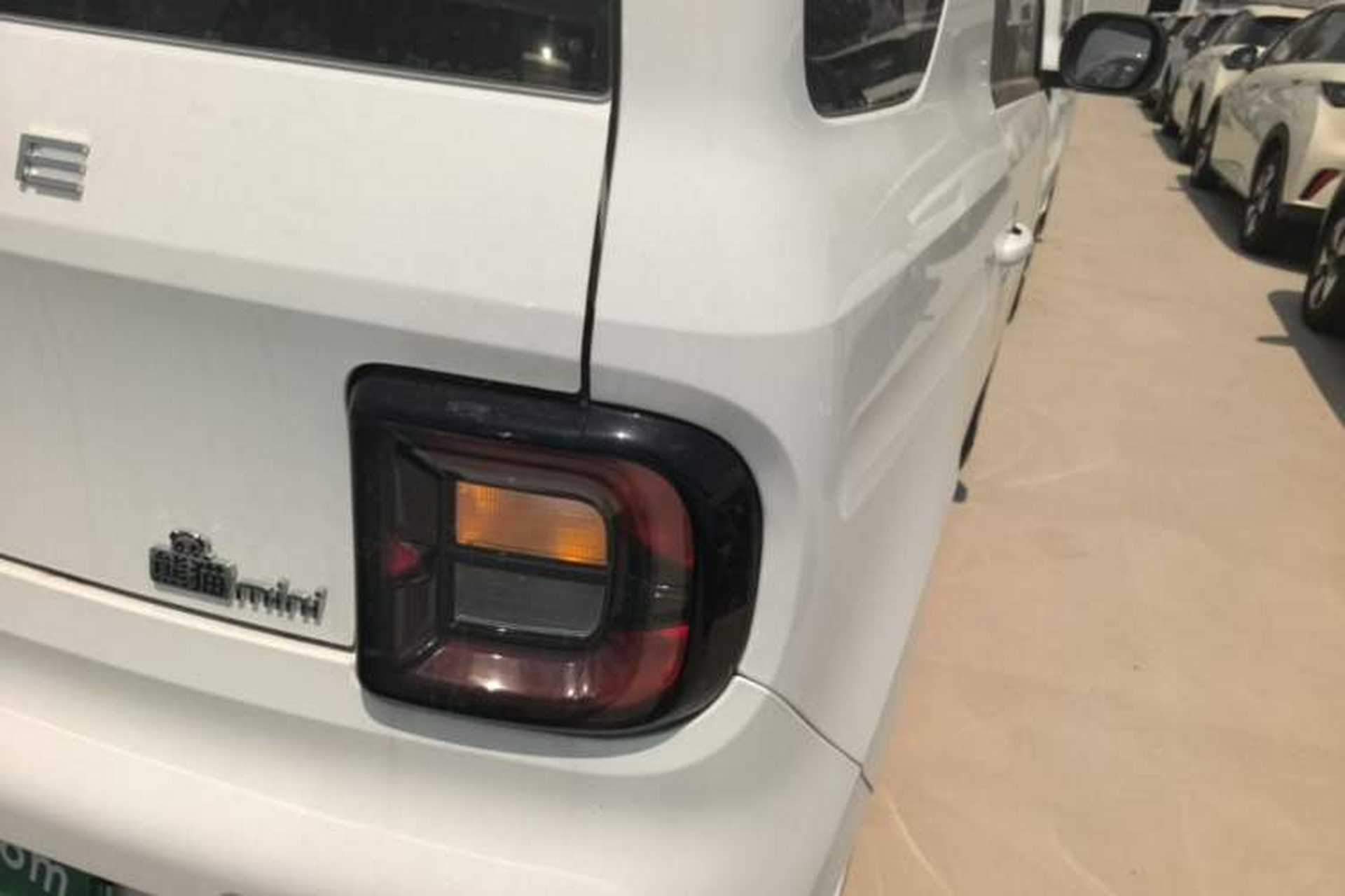 Used Geely Galaxy Panda 2024 Panda Mini 200km Endurance Bear Right Rear Taillight