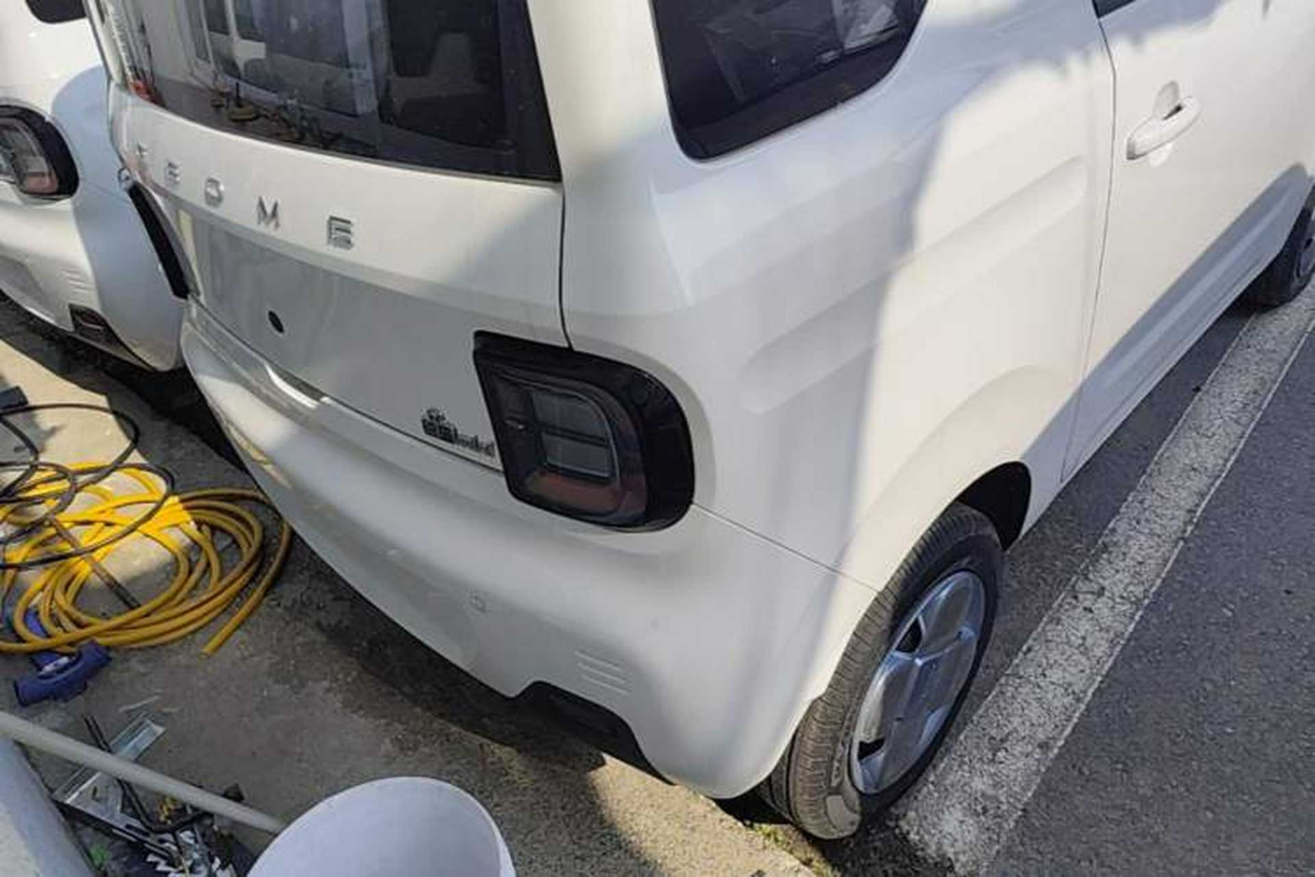 Used Geely Galaxy Panda 2024 Panda Mini 200km Endurance Bear Right Rear Taillight