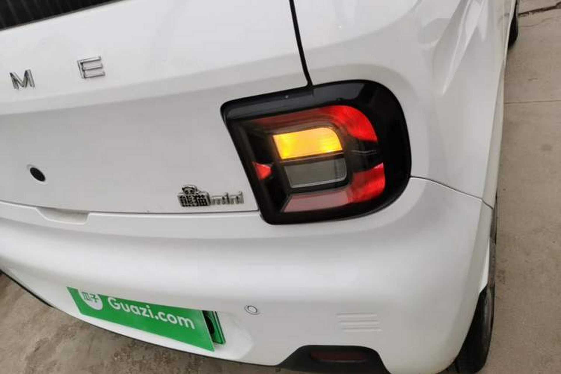 Used Geely Galaxy Panda 2024 Panda Mini 200km Endurance Bear Right Rear Taillight