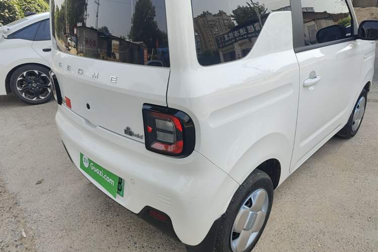 Used Geely Galaxy Panda 2024 Panda Mini 200km Endurance Bear Right Rear Taillight