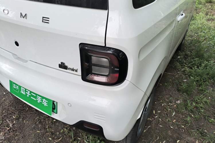 Used Geely Galaxy Panda 2024 Panda Mini 200km Endurance Bear Right Rear Taillight