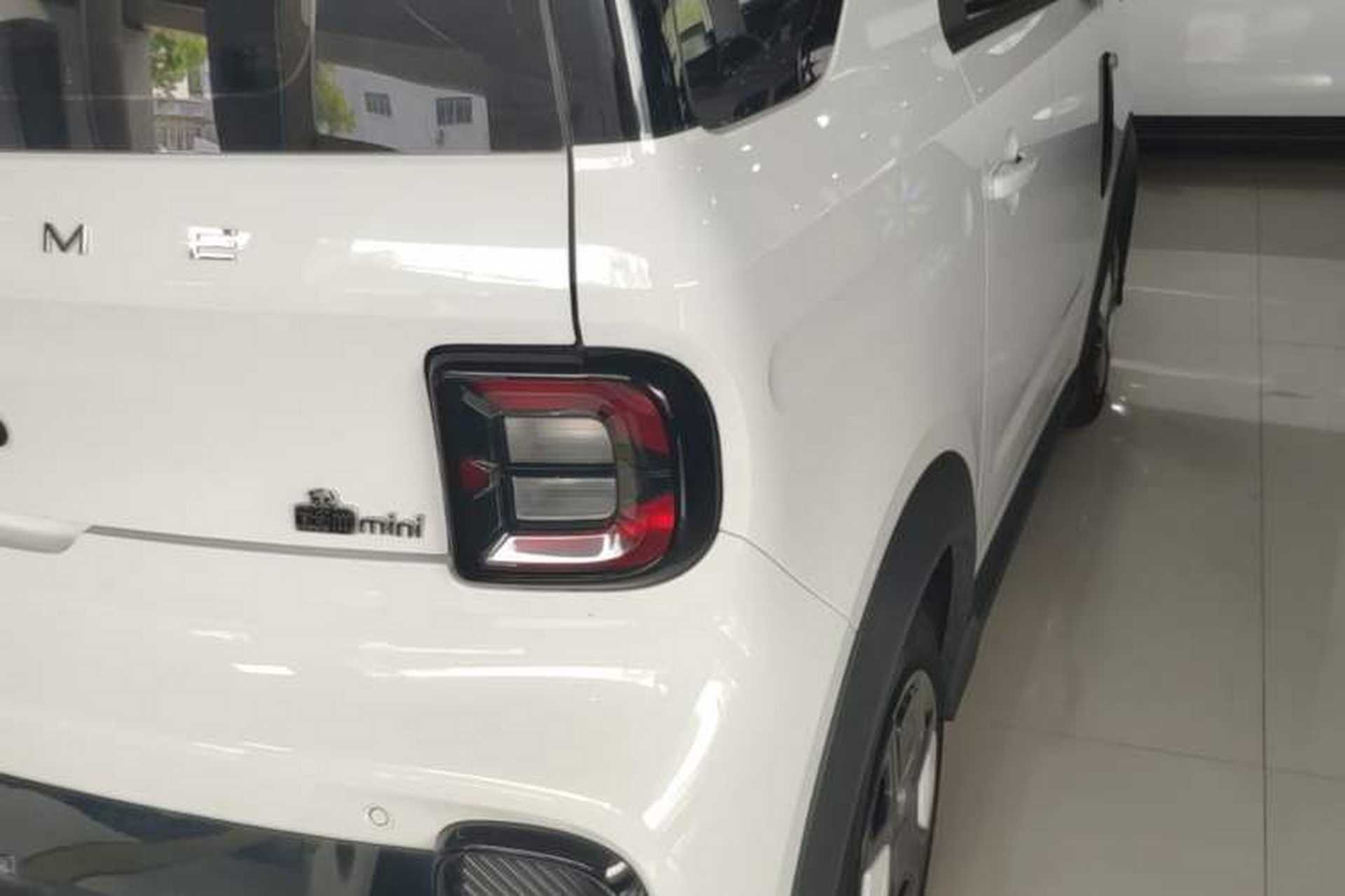 Used Geely Galaxy Panda 2024 200km Panda Kart Right Rear Taillight