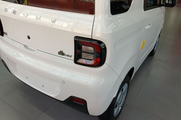 Used Geely Galaxy Panda 2024 Panda Mini 200km Endurance Bear Right Rear Taillight