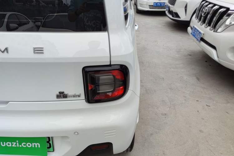 Used Geely Galaxy Panda 2024 Panda Mini 200km Endurance Bear Right Rear Taillight