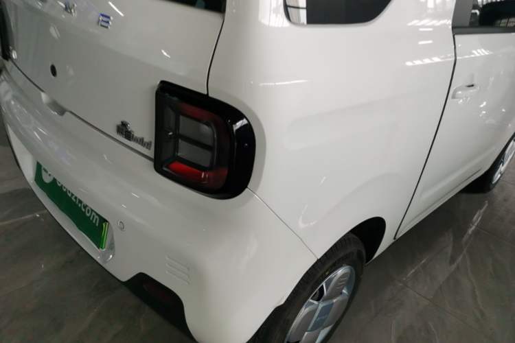 Used Geely Galaxy Panda 2024 Panda Mini 200km Endurance Bear Right Rear Taillight