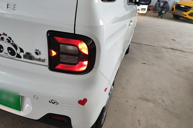 Used Geely Galaxy Panda 2024 Panda Mini 200km Endurance Bear Right Rear Taillight