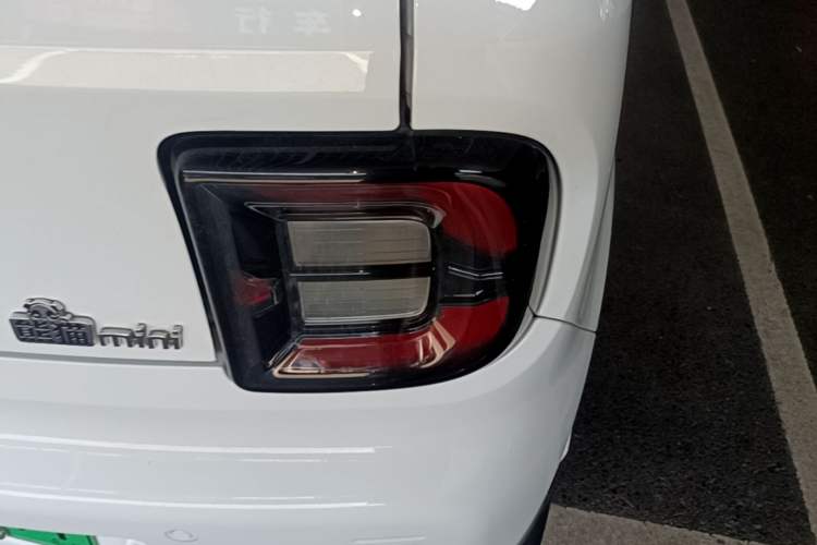 Used Geely Galaxy Panda 2024 Panda Mini 200km Dragon Edition Right Rear Taillight