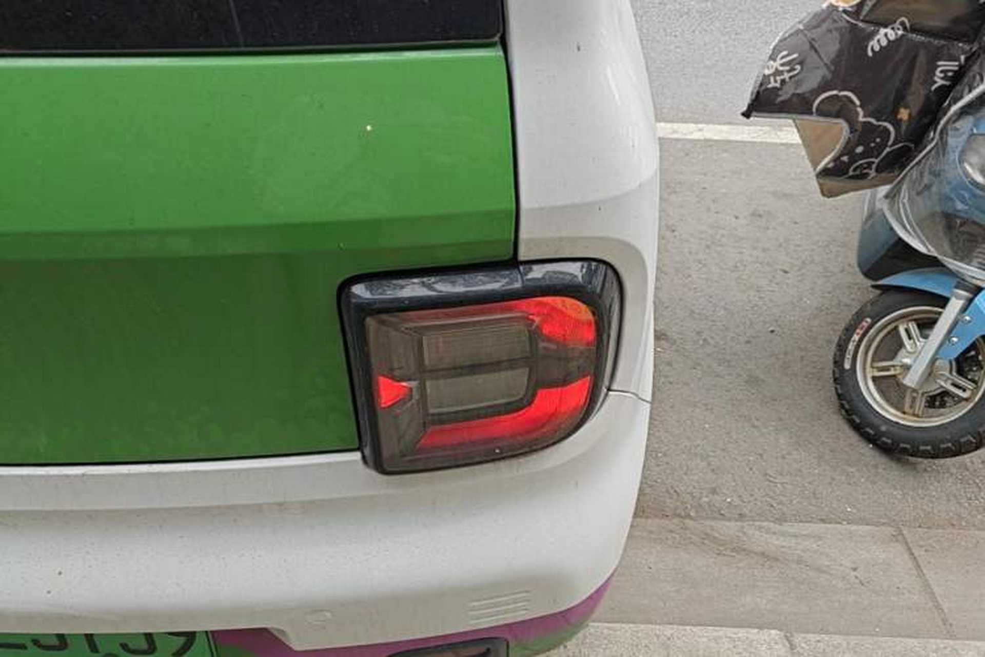 Used Geely Galaxy Panda 2024 Panda Mini 200km Endurance Bear Right Rear Taillight