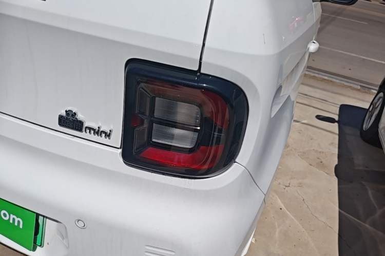 Used Geely Galaxy Panda 2024 Panda Mini 200km Endurance Bear Right Rear Taillight