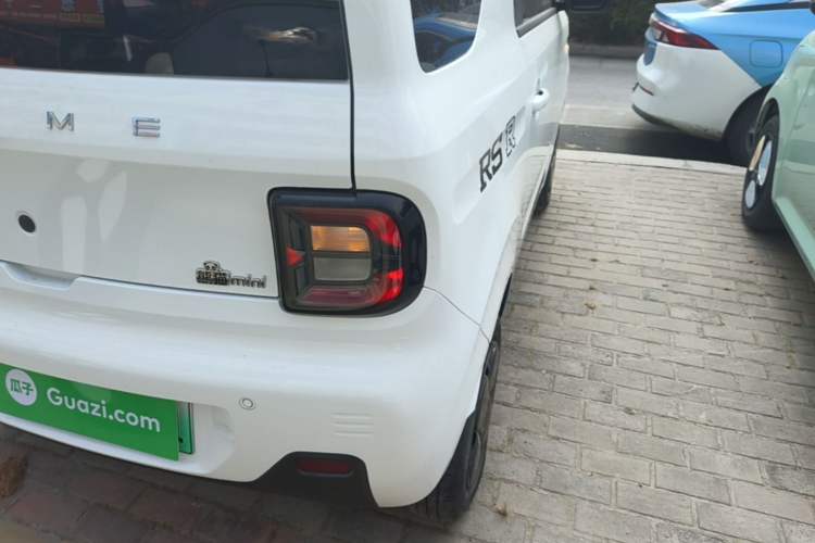 Used Geely Galaxy Panda 2024 Panda Mini 200km Endurance Bear Right Rear Taillight