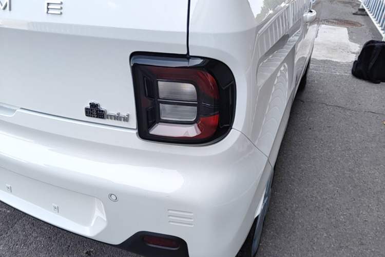 Used Geely Galaxy Panda 2024 Panda Mini 200km Endurance Bear Right Rear Taillight