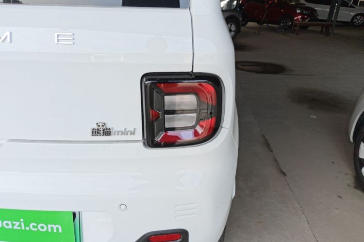 Used Geely Galaxy Panda 2024 Panda Mini 200km Endurance Bear Right Rear Taillight