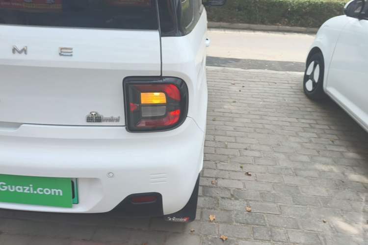 Used Geely Galaxy Panda 2024 Panda Mini 200km Endurance Bear Right Rear Taillight